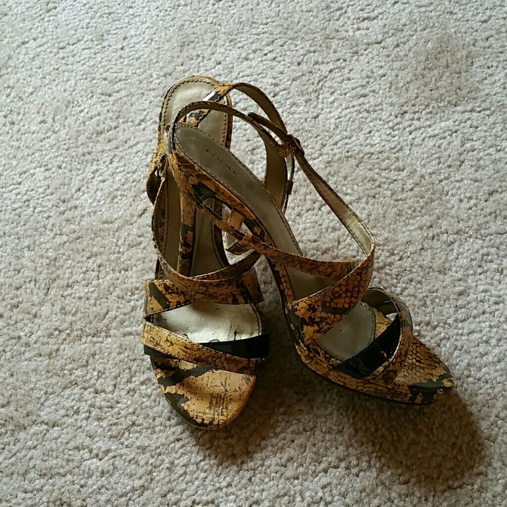 Tan/Brown Snake Printed  Strappy Heels